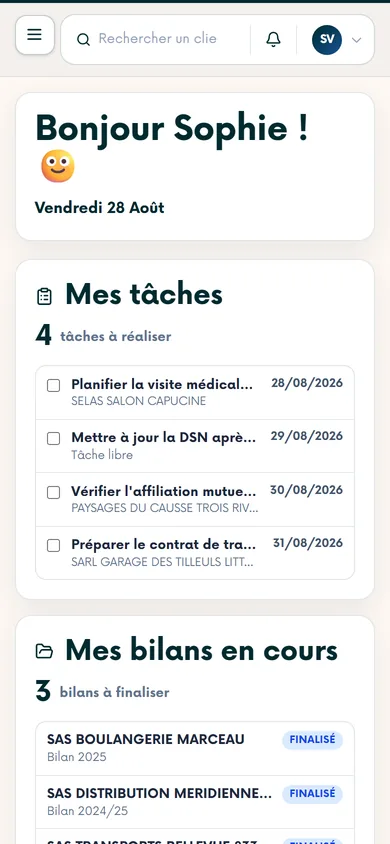 Tableau de bord SocialVision sur téléphone : tâches du jour, bilans en cours, calendrier.